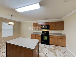 7915 Maple Leaf in San Antonio, TX - Building Photo - Building Photo
