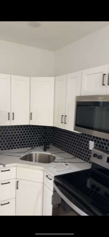 2122 Stenton Ave in Philadelphia, PA - Building Photo - Building Photo