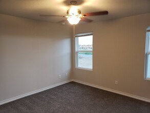 16901 Showdown Path in Selma, TX - Building Photo - Building Photo