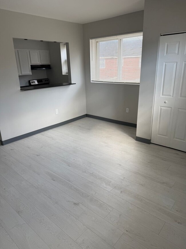 property at 830 Argonne Dr