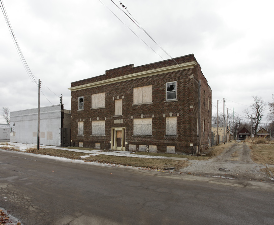 1609 Binney St in Omaha, NE - Foto de edificio