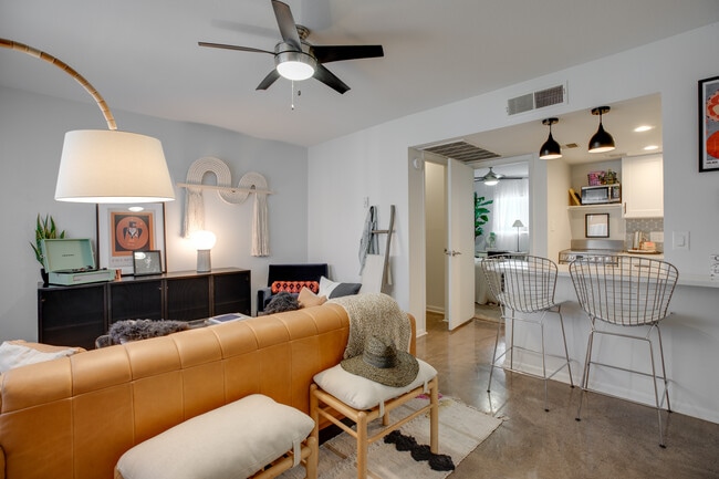 Polanco in Scottsdale, AZ - Building Photo - Interior Photo