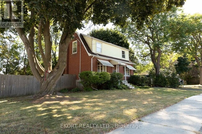 71 Golfdale Rd in Belleville, ON - Building Photo - Building Photo