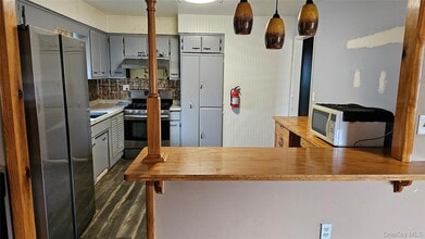 225 Monhagen Ave in Middletown, NY - Building Photo - Building Photo