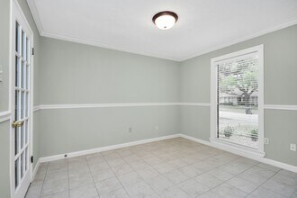 2818 Colonial Dr in Sugar Land, TX - Foto de edificio - Building Photo