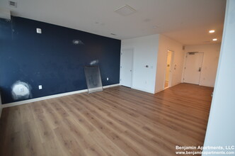 105 Brighton Ave, Unit 8 in Boston, MA - Building Photo - Building Photo