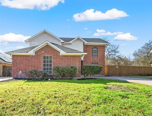 1501 Sunny Meadow Rd in Lancaster, TX - Foto de edificio - Building Photo