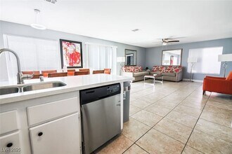 3833 Via Lucia Dr in Las Vegas, NV - Building Photo - Building Photo
