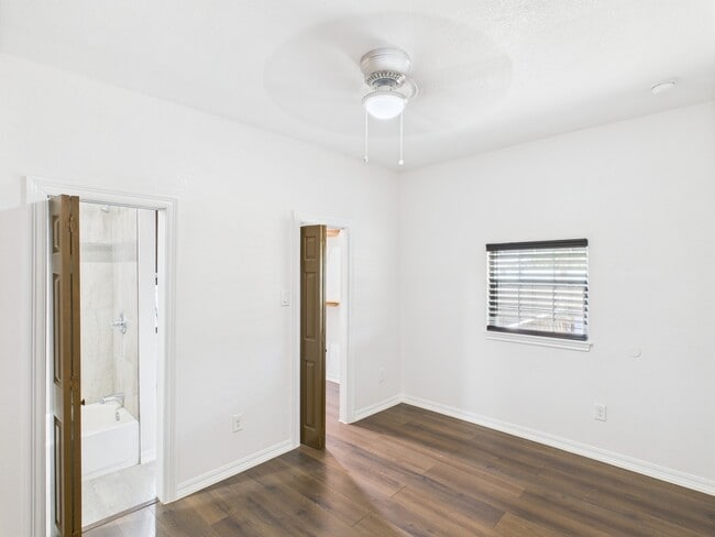 21613 Erika Ct in Porter, TX - Building Photo - Building Photo