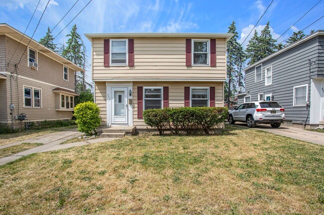 property at 731 Ardmore St SE