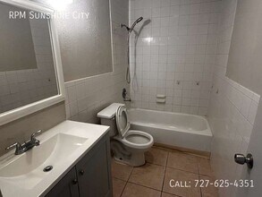 615 13th Ave NW in Largo, FL - Building Photo - Building Photo