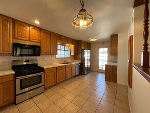 1688 Bodie Ave in Simi Valley, CA - Building Photo - Building Photo