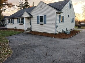 441 Niles Cortland Rd NE in Warren, OH - Building Photo - Building Photo
