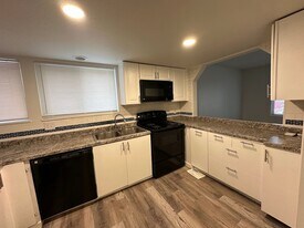 2303 S Jamaica St in Aurora, CO - Building Photo