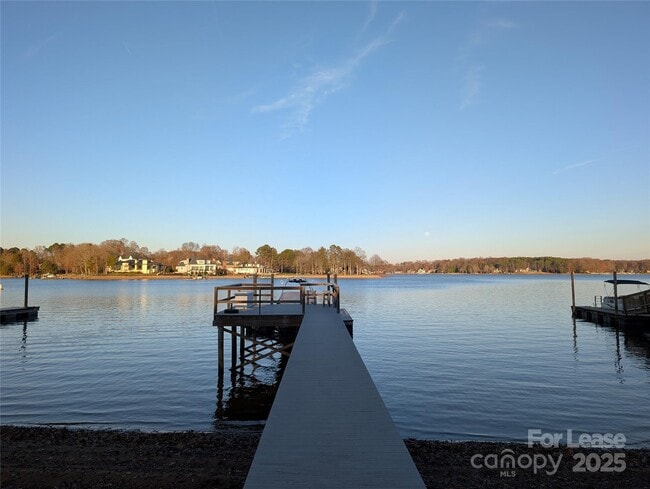 187 Commodore Loop in Mooresville, NC - Building Photo - Building Photo