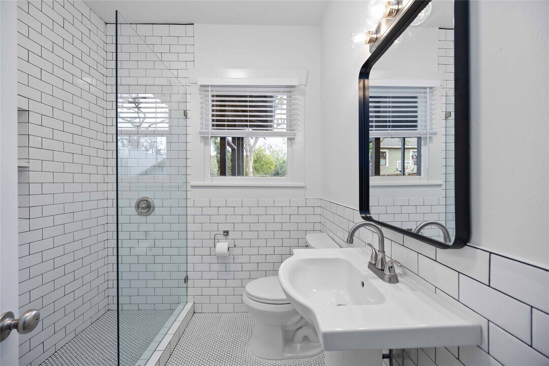 2608 Morrison St in Houston, TX - Building Photo