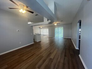 13 Seaman Trail E in Palm Coast, FL - Building Photo - Building Photo