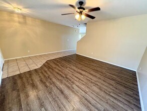 10606 W Zak Rd in Tolleson, AZ - Building Photo - Building Photo