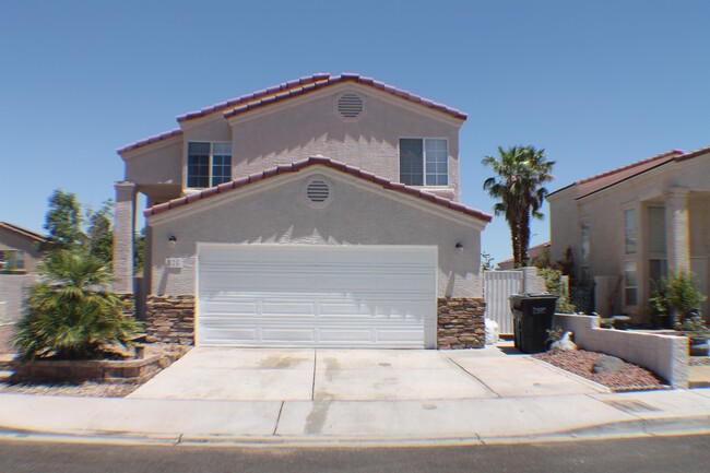 528 S Tomsik St in Las Vegas, NV - Building Photo - Building Photo