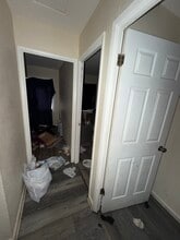 2 E Adams Dr, Unit 202 in Sauget, IL - Building Photo - Building Photo