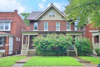 268 E 13th Ave in Columbus, OH - Foto de edificio - Building Photo