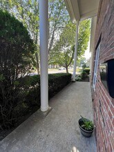 15 Carriage Path N in Milford, CT - Building Photo - Building Photo