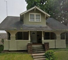 23 W Orchard Pl, Unit 23- 1 half W Orchard in Muncie, IN - Building Photo