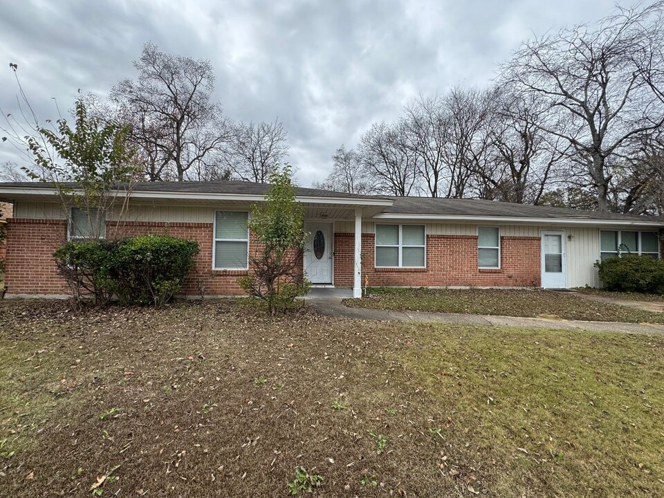 1930 Talbot Terrace in Montgomery, AL - Building Photo