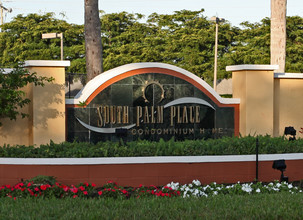 South Palm Place Condominium Homes in Tamarac, FL - Building Photo - Building Photo