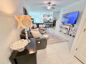 6199 Shiner St in Land O Lakes, FL - Building Photo - Building Photo