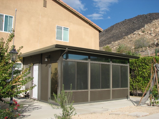 7068 Laban Ln in Riverside, CA - Foto de edificio - Building Photo