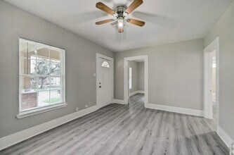 3303 Illinois St in Baytown, TX - Building Photo - Building Photo