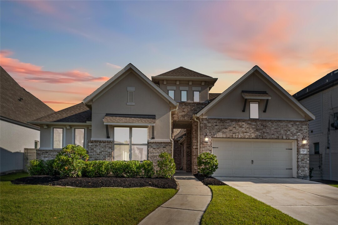 2947 Hbr Spg Wy in Manvel, TX - Building Photo