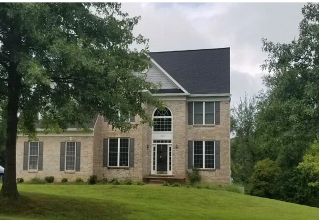 property at 1 Hydeaway Ct