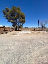 415 W Ridgecrest Blvd in Ridgecrest, CA - Building Photo - Building Photo