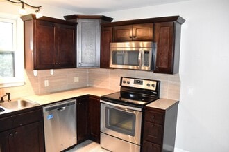 901 S 14th St in Nashville, TN - Building Photo - Building Photo