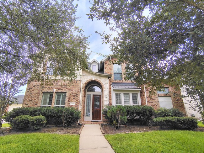 property at 5606 Grandwood Ln