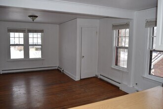 1809 Jackson Ave in Ann Arbor, MI - Building Photo - Building Photo