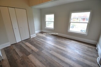 529 Hawthorne Ave in Cincinnati, OH - Building Photo - Building Photo