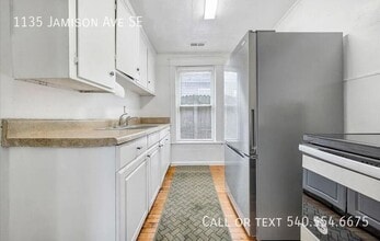 1135 Jamison Ave SE in Roanoke, VA - Building Photo - Building Photo