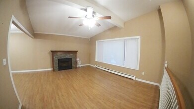 859 Paisley Ave in Port Coquitlam, BC - Building Photo - Building Photo