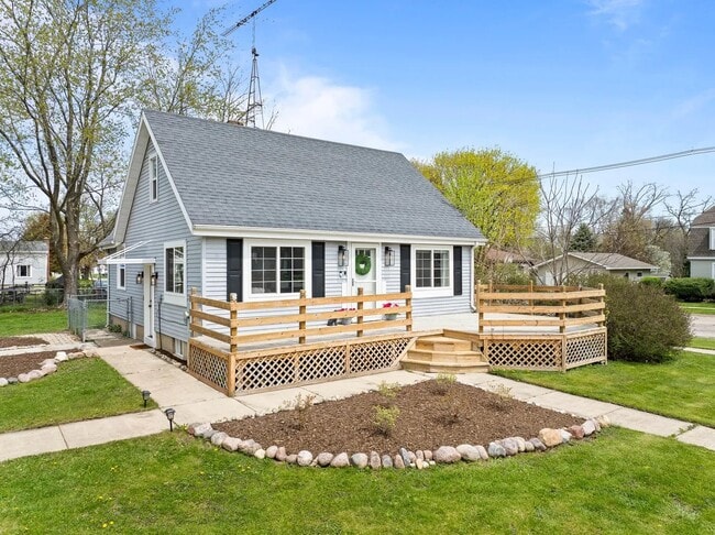 112 E Page St in Elkhorn, WI - Building Photo - Building Photo