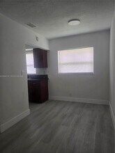 4090 NW 31st Terrace in Lauderdale Lakes, FL - Building Photo - Building Photo