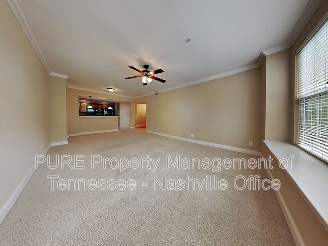 2000 Newark Ln in Thompson's Station, TN - Foto de edificio - Building Photo