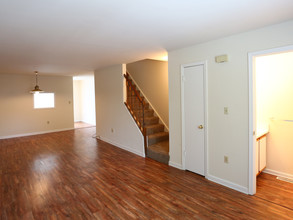 Townhomes at Stonybrook in York, PA - Building Photo - Interior Photo