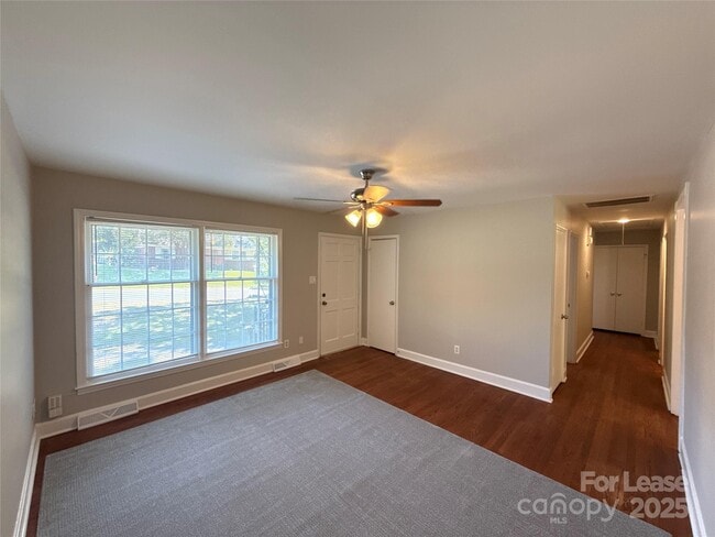 1608 Weststone Dr in Charlotte, NC - Building Photo - Building Photo