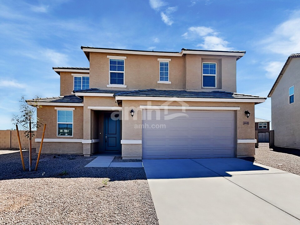 18435 W Cottontail Ln in Surprise, AZ - Foto de edificio