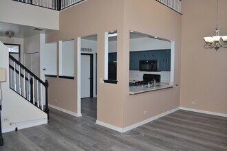 1401 Grayshire Ct in Elgin, IL - Building Photo - Building Photo