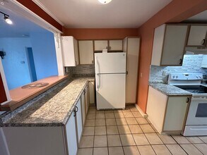 2744 S Atlantic Ave in Daytona Beach, FL - Building Photo - Building Photo