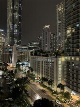 825 Brickell Bay Dr, Unit 1151 in Miami, FL - Foto de edificio - Building Photo